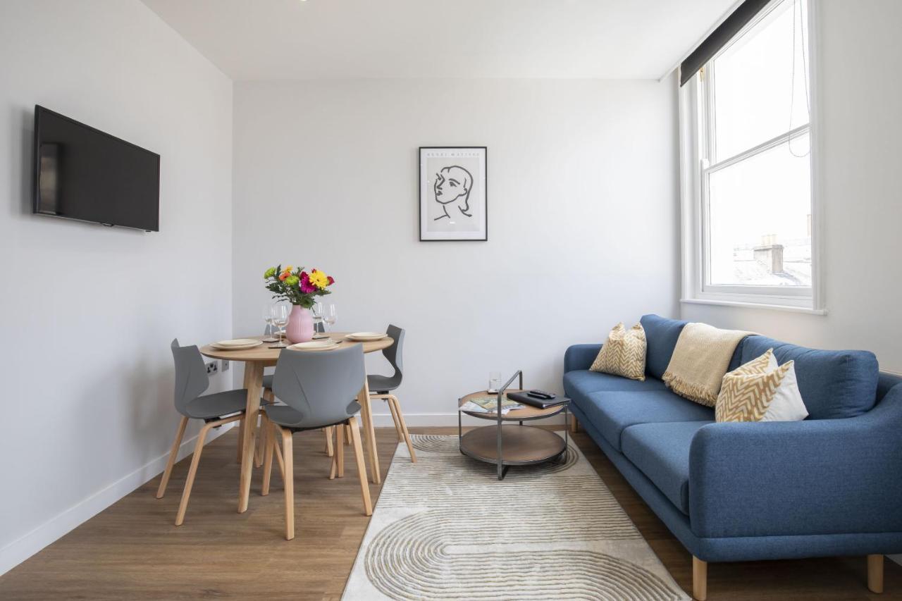 Beautifully Presented Newly Renovated City-Centre Apartment In Cheltenham Exterior foto